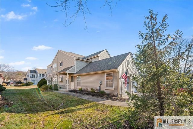 11 Rothwell Drive 11D, Monroe, NJ 08831