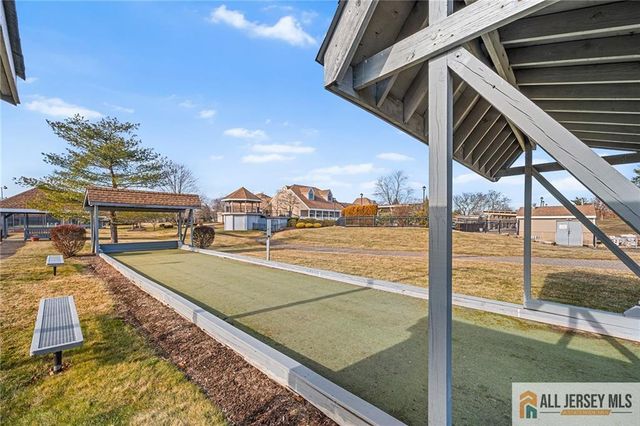 11 Rothwell Drive 11D, Monroe, NJ 08831