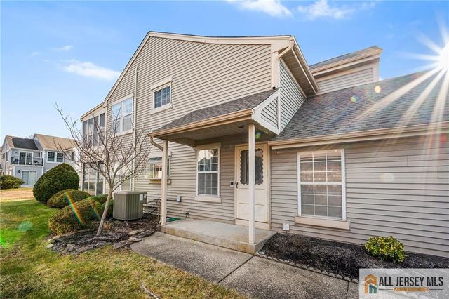 11 Rothwell Drive 11D, Monroe, NJ 08831