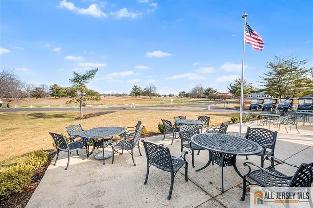 11 Rothwell Drive 11D, Monroe, NJ 08831