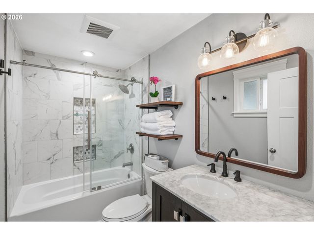 6330 Sw FISHER Ave, Beaverton, OR 97008