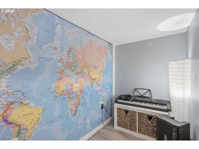 6330 Sw FISHER Ave, Beaverton, OR 97008