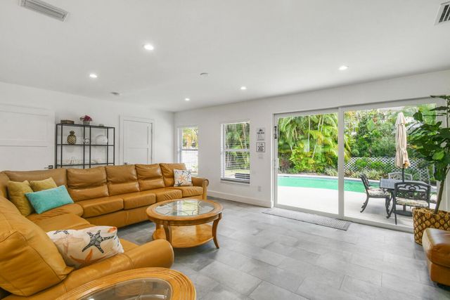 1182 Beach Road, Singer Island, FL 33404