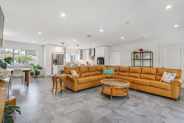 1182 Beach Road, Singer Island, FL 33404