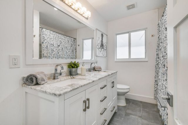 1182 Beach Road, Singer Island, FL 33404
