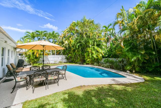 1182 Beach Road, Singer Island, FL 33404