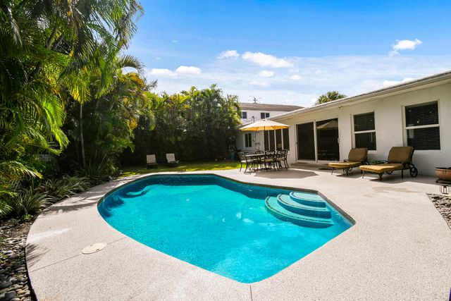 1182 Beach Road, Singer Island, FL 33404