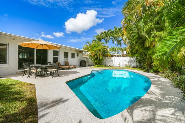 1182 Beach Road, Singer Island, FL 33404