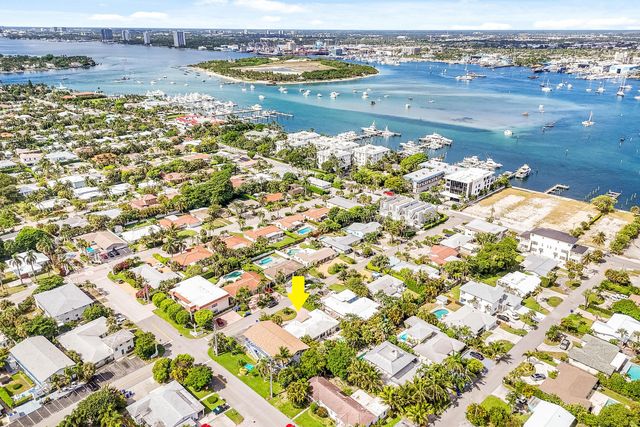 1182 Beach Road, Singer Island, FL 33404