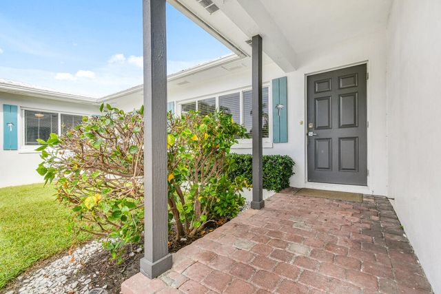 1182 Beach Road, Singer Island, FL 33404