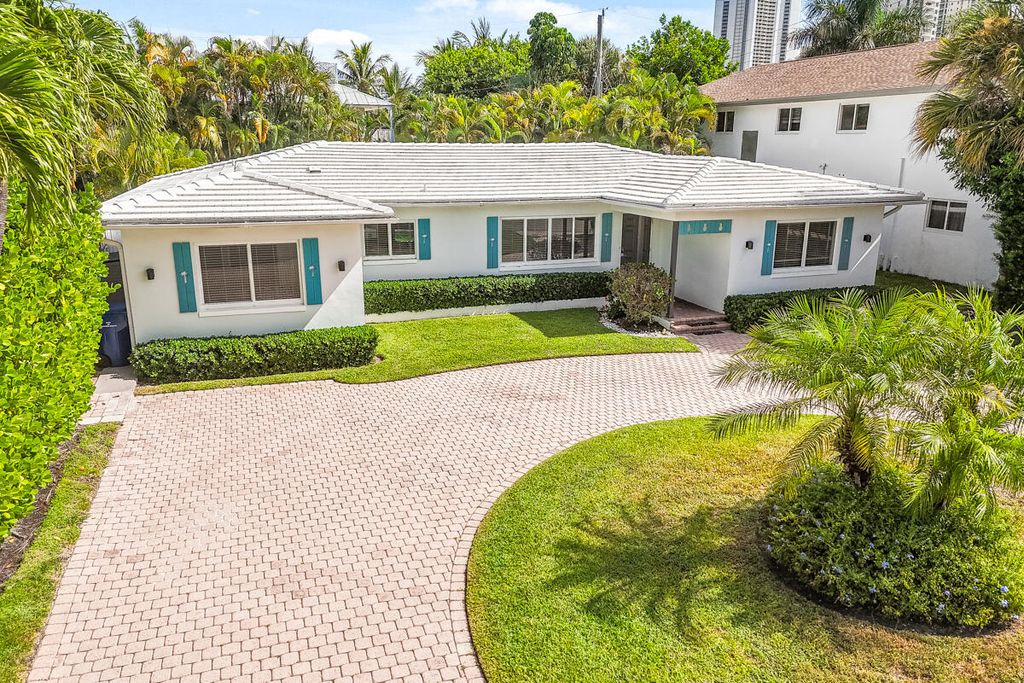 1182 Beach Road, Singer Island, FL 33404
