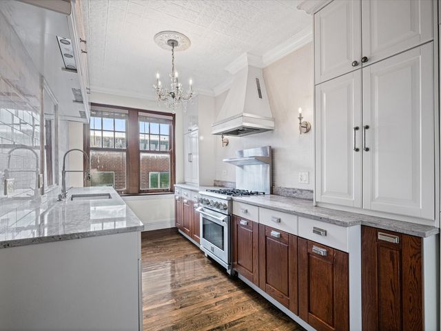 6334 N Sheridan Road 3F, Chicago, IL 60660