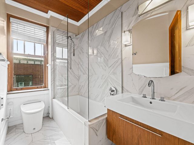6334 N Sheridan Road 3F, Chicago, IL 60660