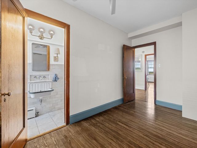 6334 N Sheridan Road 3F, Chicago, IL 60660