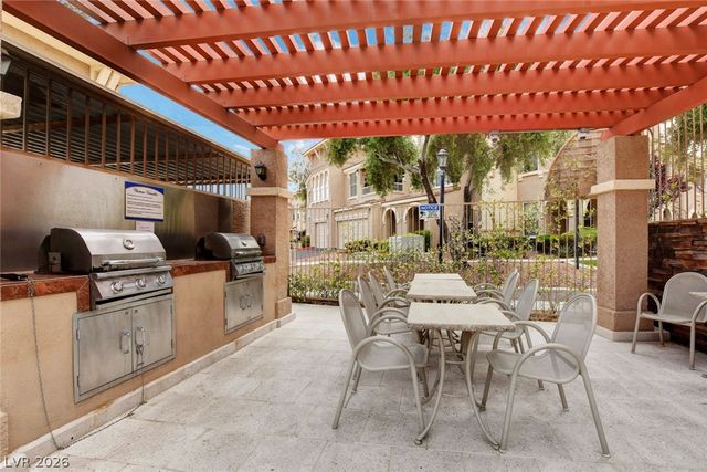 10550 West ALEXANDER Road 2216, Las Vegas, NV 89129