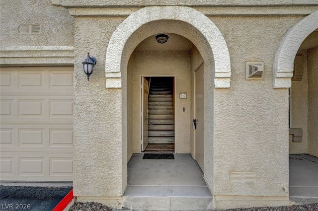 10550 West ALEXANDER Road 2216, Las Vegas, NV 89129