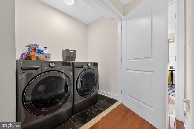 237 GAY ST, Philadelphia, PA 19128