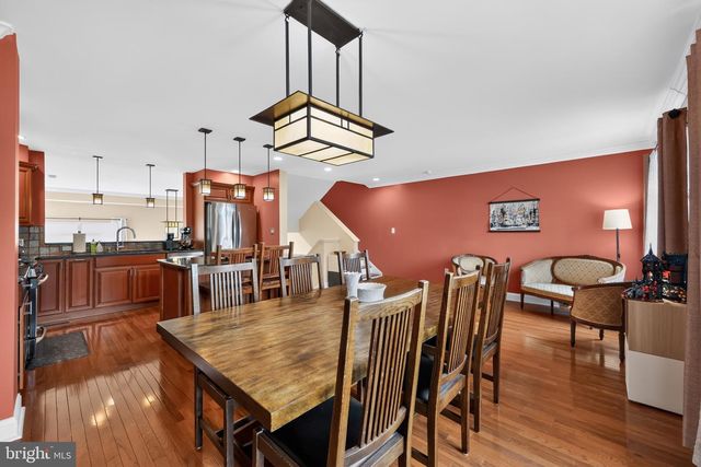 237 GAY ST, Philadelphia, PA 19128