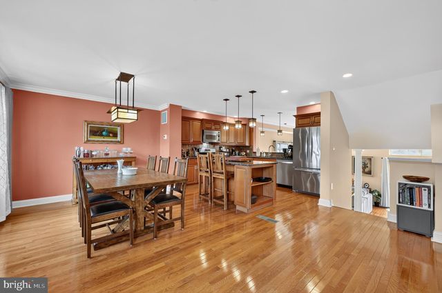 237 GAY ST, Philadelphia, PA 19128