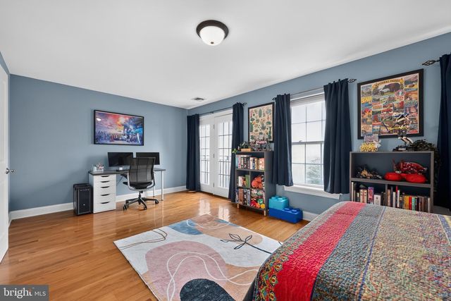 237 GAY ST, Philadelphia, PA 19128