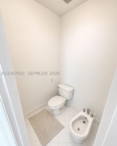 9763 NW 29th St, Doral, FL 33172