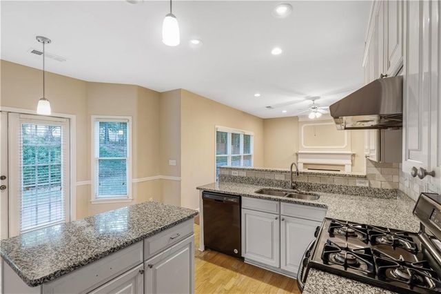 4310 canterbury walk Drive, Duluth, GA 30097