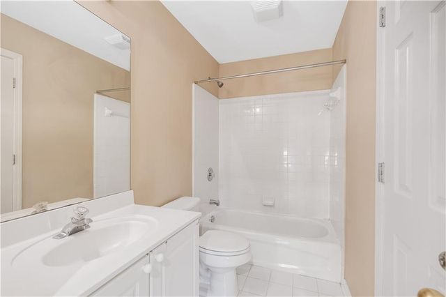 4310 canterbury walk Drive, Duluth, GA 30097