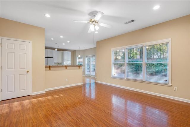 4310 canterbury walk Drive, Duluth, GA 30097