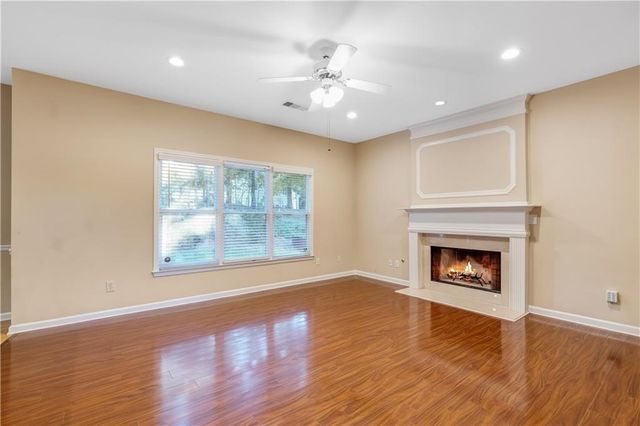 4310 canterbury walk Drive, Duluth, GA 30097
