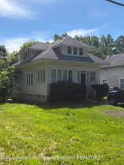203 Mifflin Avenue, Lansing, MI 48912