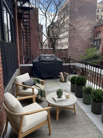 163 Newbury Street 1, Boston, MA 02116