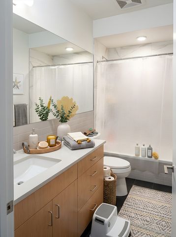 163 Newbury Street 1, Boston, MA 02116