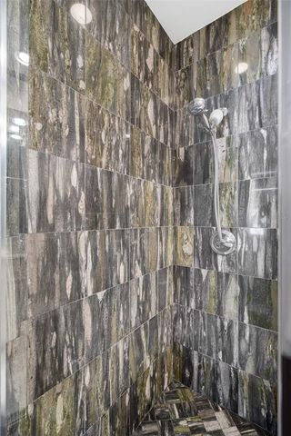 726 SEAGATE DRIVE 726, Tampa, FL 33602