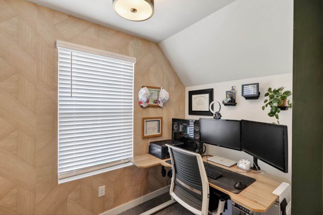 607 Ballard Dr, White House, TN 37188