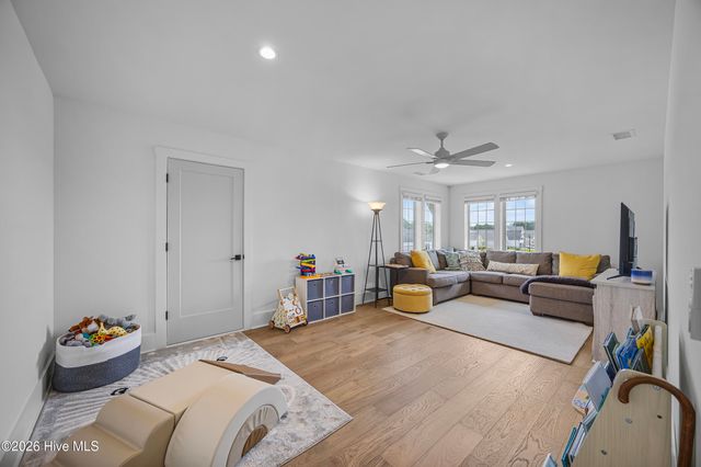 628 Waterstone Drive, Wilmington, NC 28411
