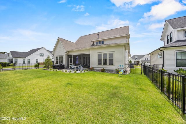 628 Waterstone Drive, Wilmington, NC 28411
