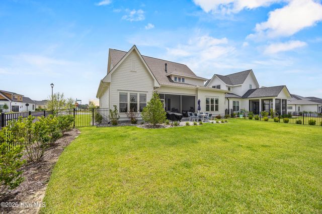 628 Waterstone Drive, Wilmington, NC 28411