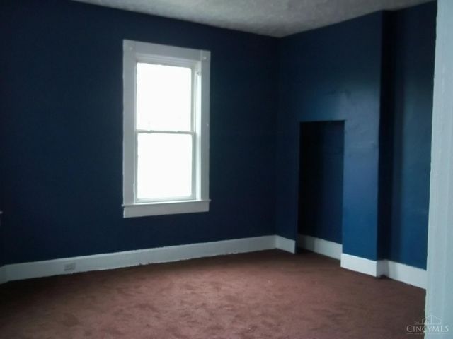 1839 Hewitt Avenue, Cincinnati, OH 45207