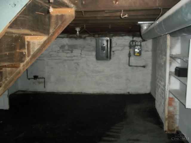 1839 Hewitt Avenue, Cincinnati, OH 45207