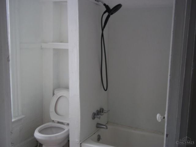 1839 Hewitt Avenue, Cincinnati, OH 45207