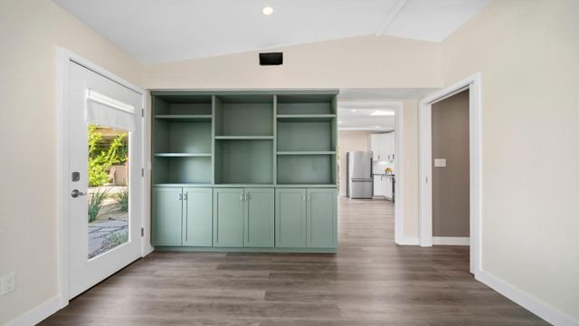 20 W Medlock Drive, Phoenix, AZ 85013