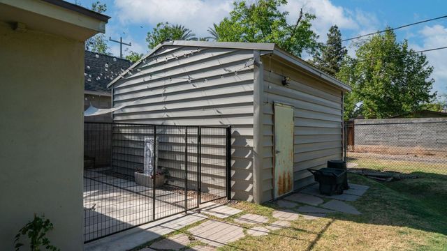 20 W Medlock Drive, Phoenix, AZ 85013