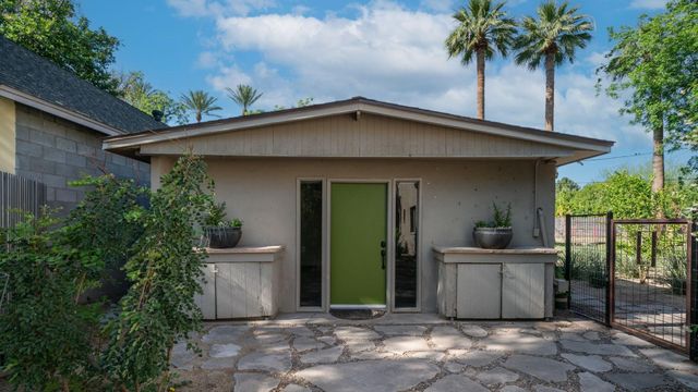 20 W Medlock Drive, Phoenix, AZ 85013