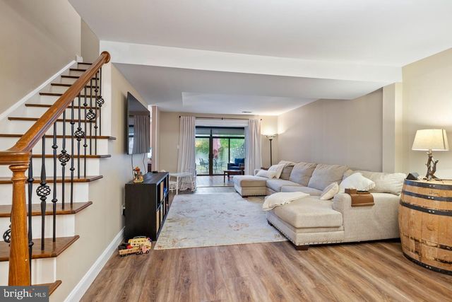 226 FARLEIGH CT, Langhorne, PA 19047