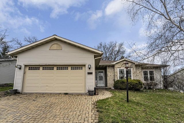 2328 Brookstone LANE, Waukesha, WI 53188
