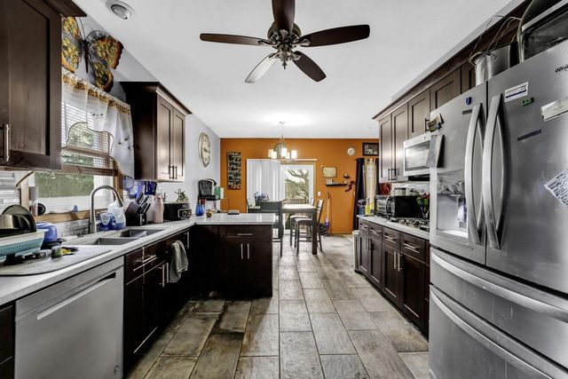 2328 Brookstone LANE, Waukesha, WI 53188