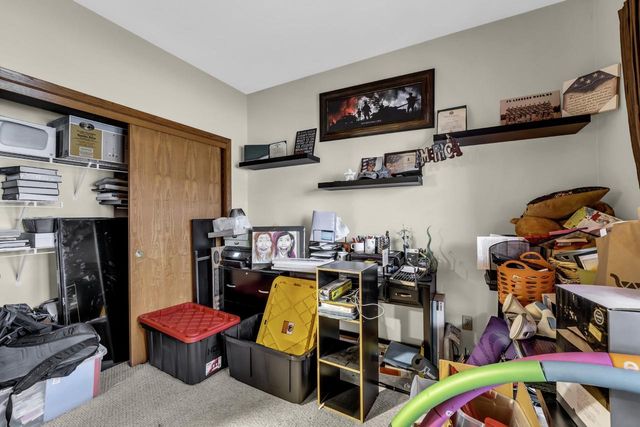 2328 Brookstone LANE, Waukesha, WI 53188