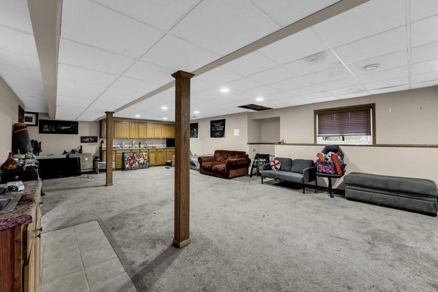 2328 Brookstone LANE, Waukesha, WI 53188