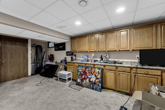 2328 Brookstone LANE, Waukesha, WI 53188