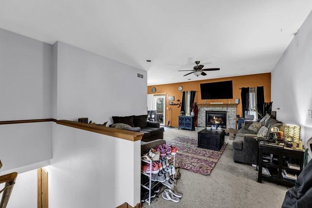 2328 Brookstone LANE, Waukesha, WI 53188
